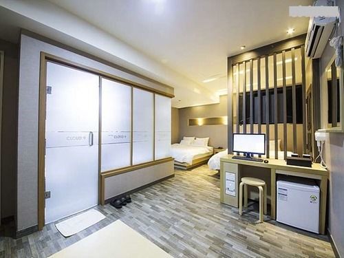 Hotel Cloud 9 Busan Esterno foto